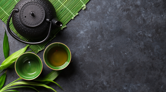 緑茶vsコーヒー！カフェインが多いのはどっち？夜でも飲めるお茶の選び方